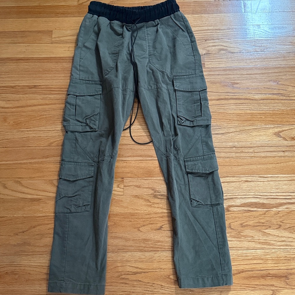 Richie Le green detail tapered leg cargo pants small 30”inseam